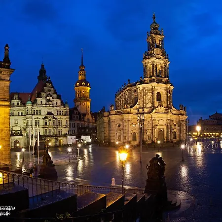 Franks Kleines In Drezno