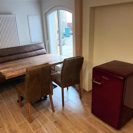 Franks Kleines In ゲストハウス